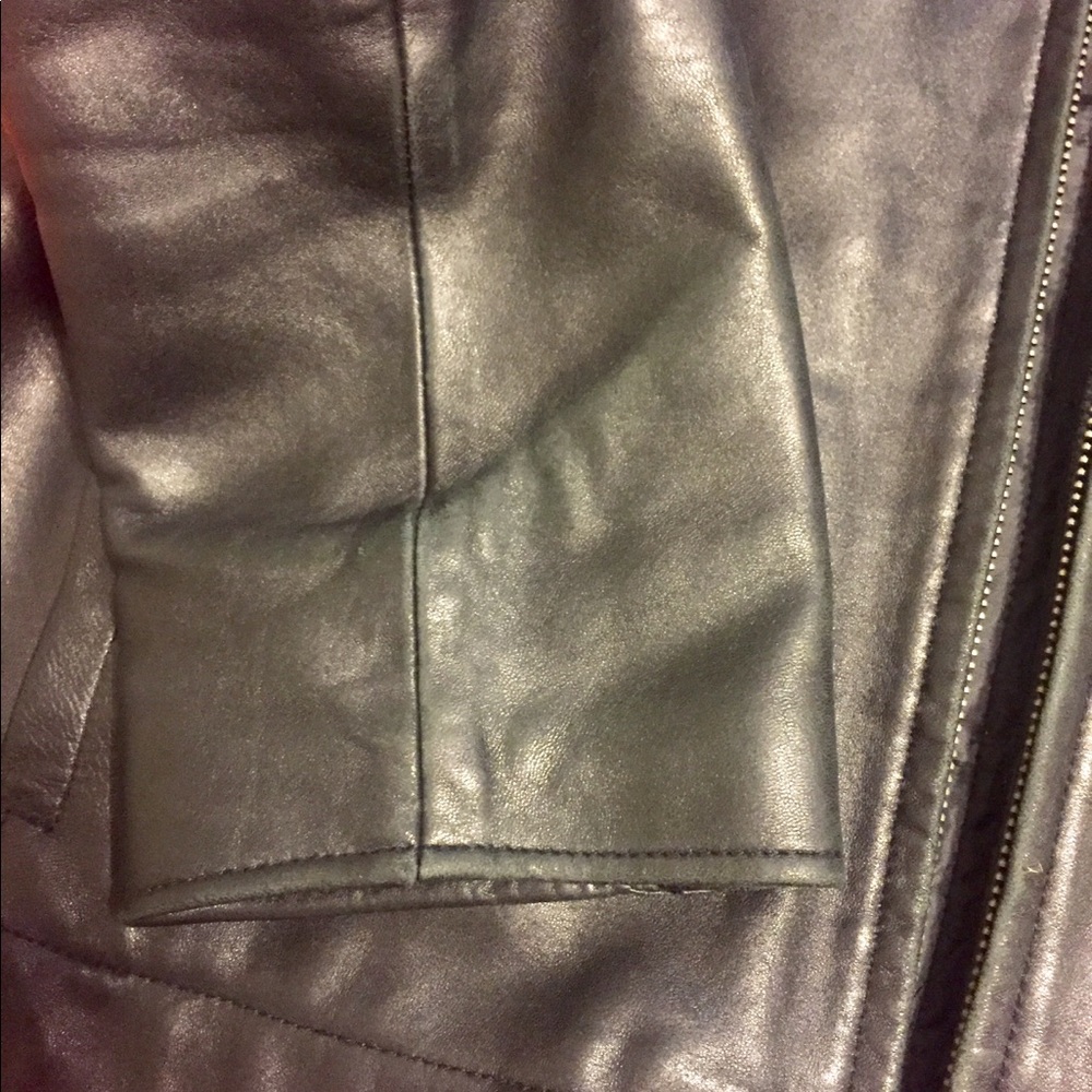 🔴⚫️SOLD 🔴⚫️Men's Guess Leather Jacket - Picture 6 of 8